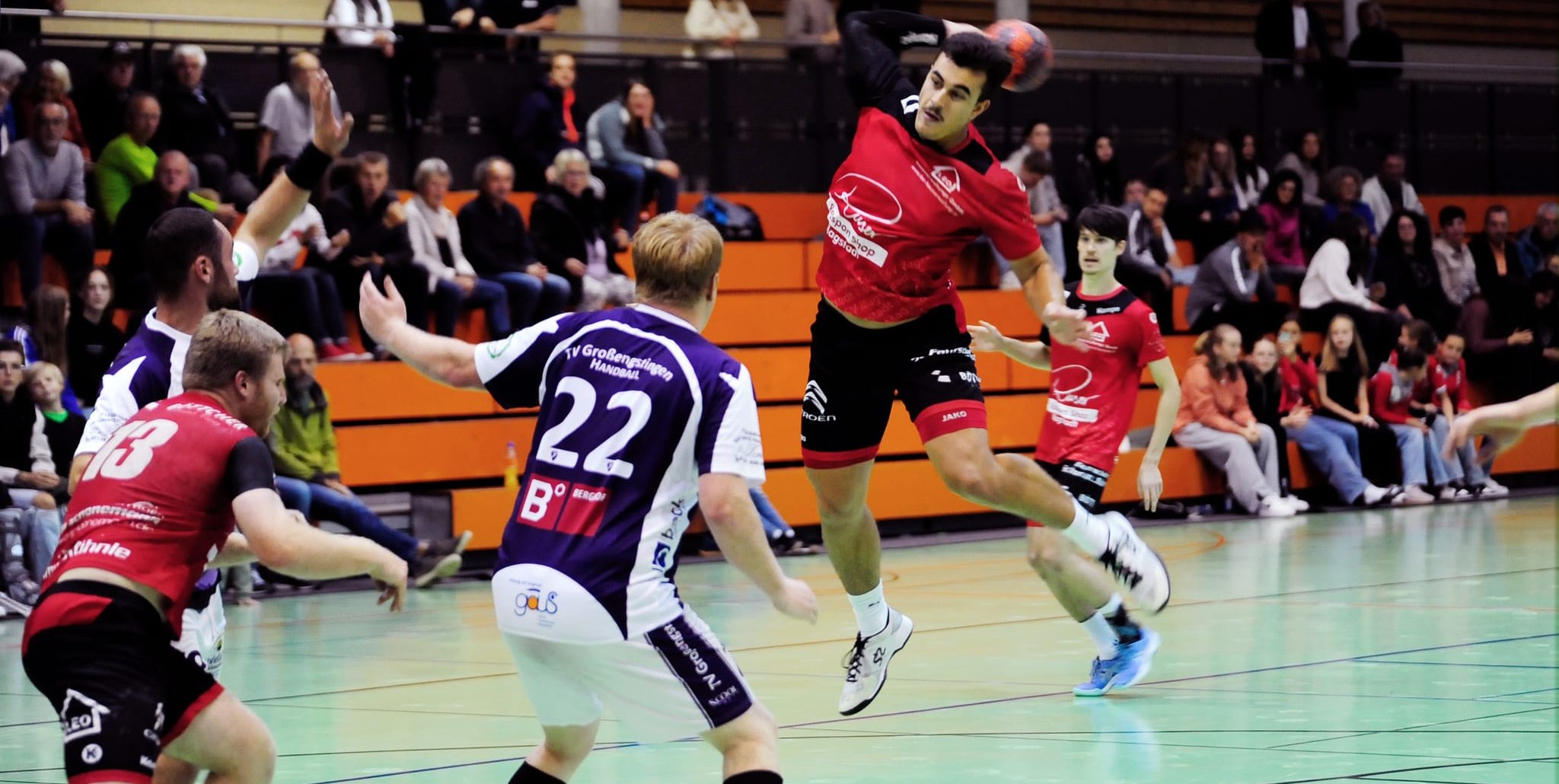 Leon Janackov steuerte sechs Tore zum 34:31-Auswärtssieg des SV Magstadt bei der SG Oberhausen/Unterhausen bei. Bild:photostampe