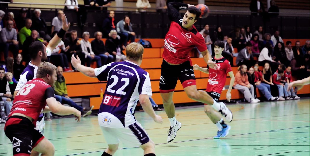 Leon Janackov steuerte sechs Tore zum 34:31-Auswärtssieg des SV Magstadt bei der SG Oberhausen/Unterhausen bei. Bild:photostampe