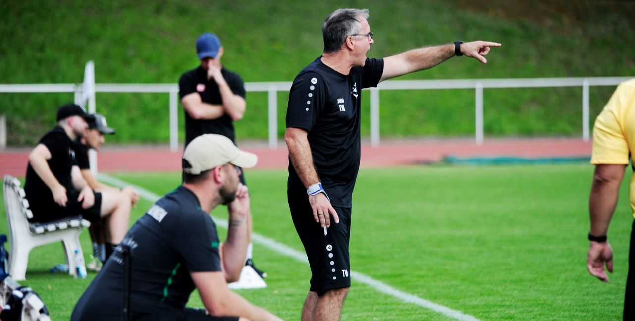 Maichingens Trainer Thomas Wohland wünscht sich mehr Stabilität in der Defensive. Das ist beim Gastspiel auf den Fildern auch nötig. Bild: photostampe