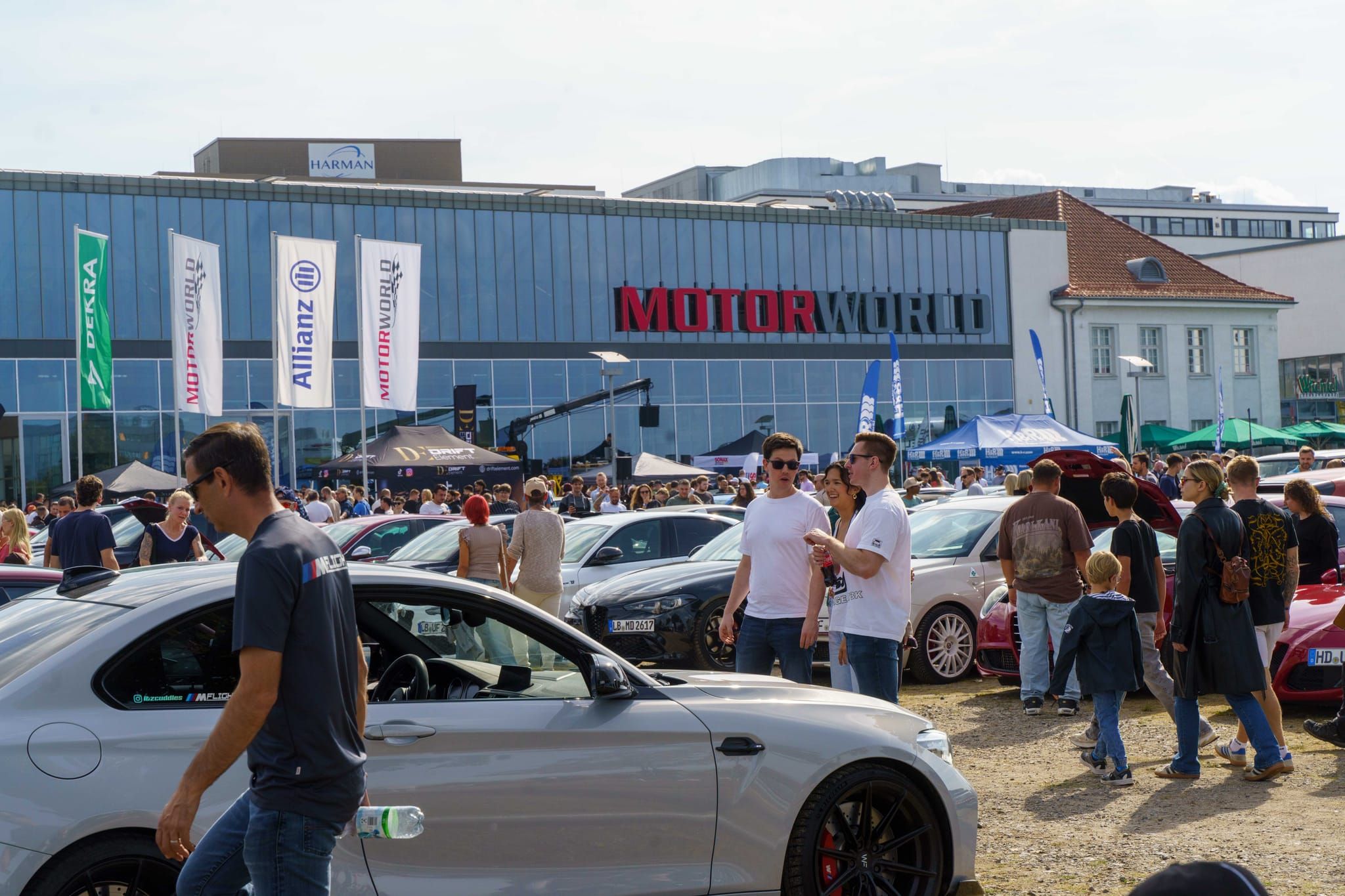 Von Alfa Romeo über Porsche bis Lamborghini: Jede Menge Traumwagen beim Saisonabschluss in der Motorworld