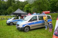 Blaulichtparty und Gottesdienst - auch der Rettungshubschrauber Christoph 41 aus Leonberg schaute zwischen Einsätzen vorbei.