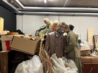 Im Keller der "Werksküche" warten Dekoelemente auf ihren Einsatz.