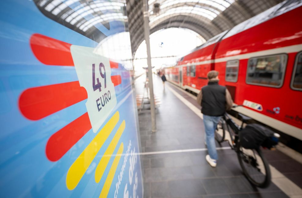 Für 49 Euro im Monat lockt das Deutschlandticket sogar Überseetouristen.