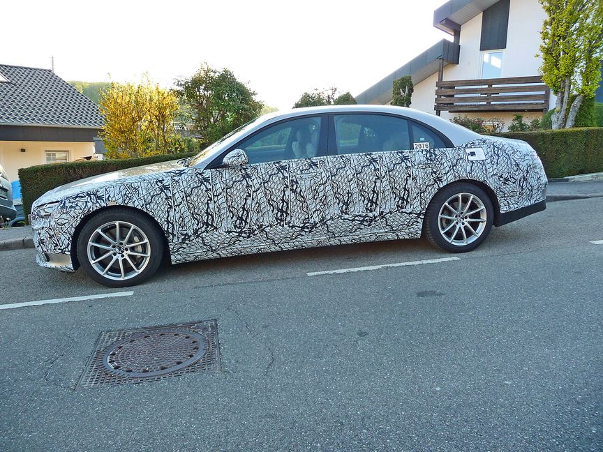Seitenansicht der neuen S-Klasse.