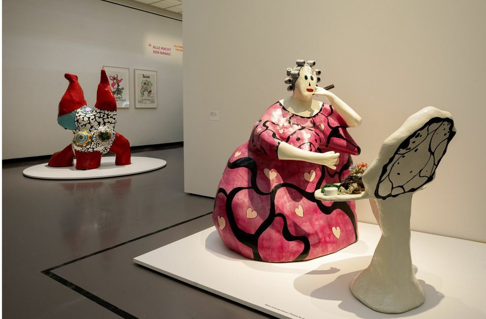 Derzeit pilgern viele Kunstfans zu den Frauenfiguren von  Niki de Saint Phalle in Zürich.
