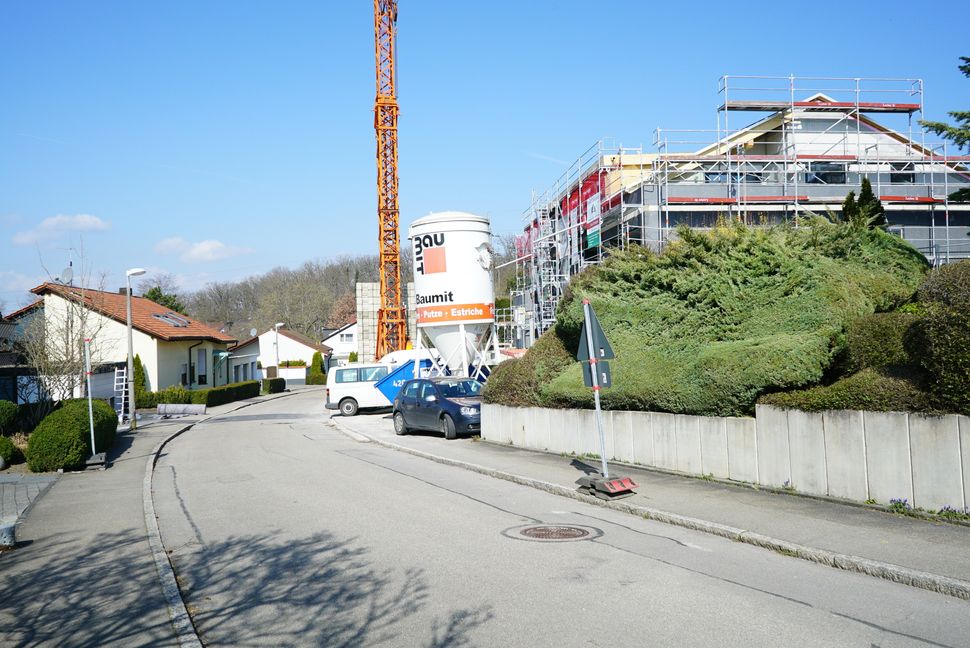 Ein Wohnhaus in Dimension und Zuschnitt des Nneubaus Sandgrubenstraße 16 wird künftig im Gebiet Sandgrube nicht mehr möglich sein. Bild: Heiden
