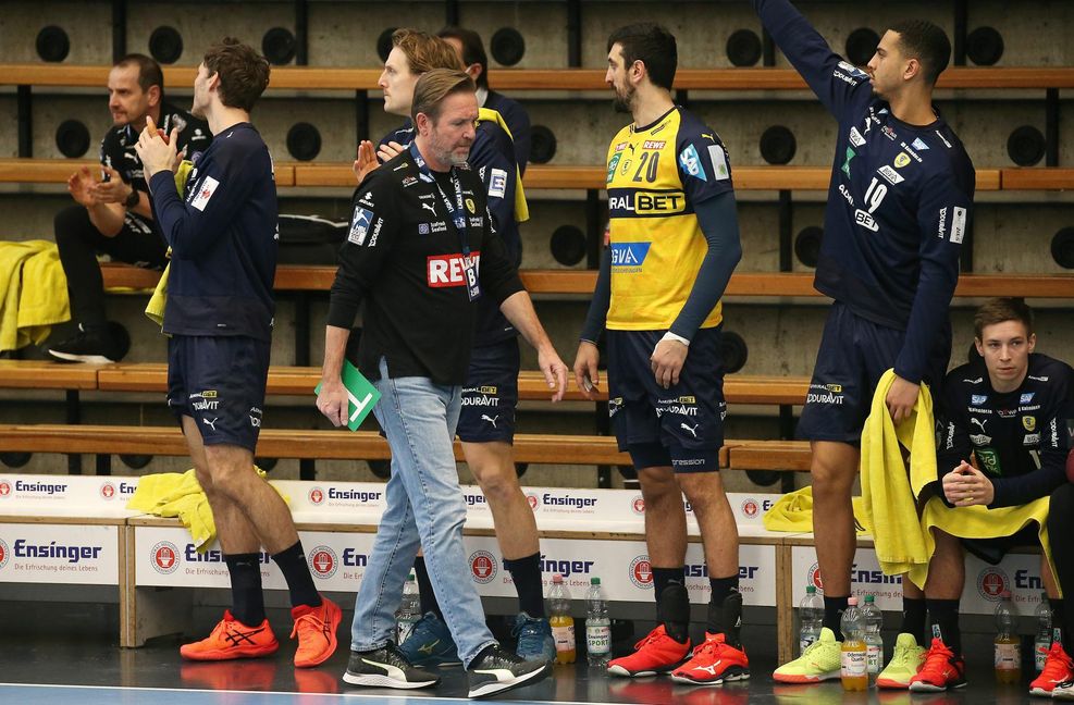 Ein enttäuschter Martin Schwalb bei der 32:34-Niederlage im Februar 2021 in der Göppinger EWS-Arena. Foto: Baumann