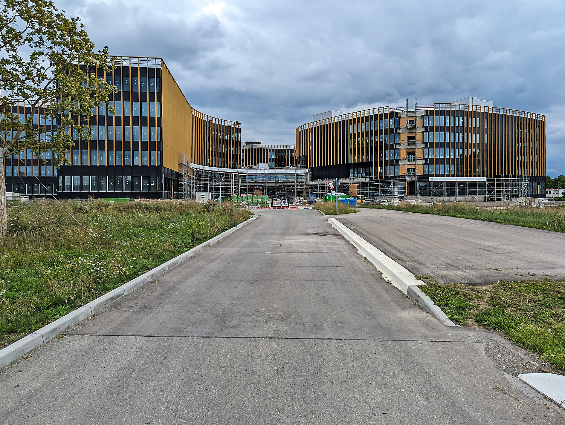 In Ehningen entsteht für den Technologiekonzern IBM der Neubau der Firmenzentrale für rund 3500 Mitarbeiter. Bild: Nüßle