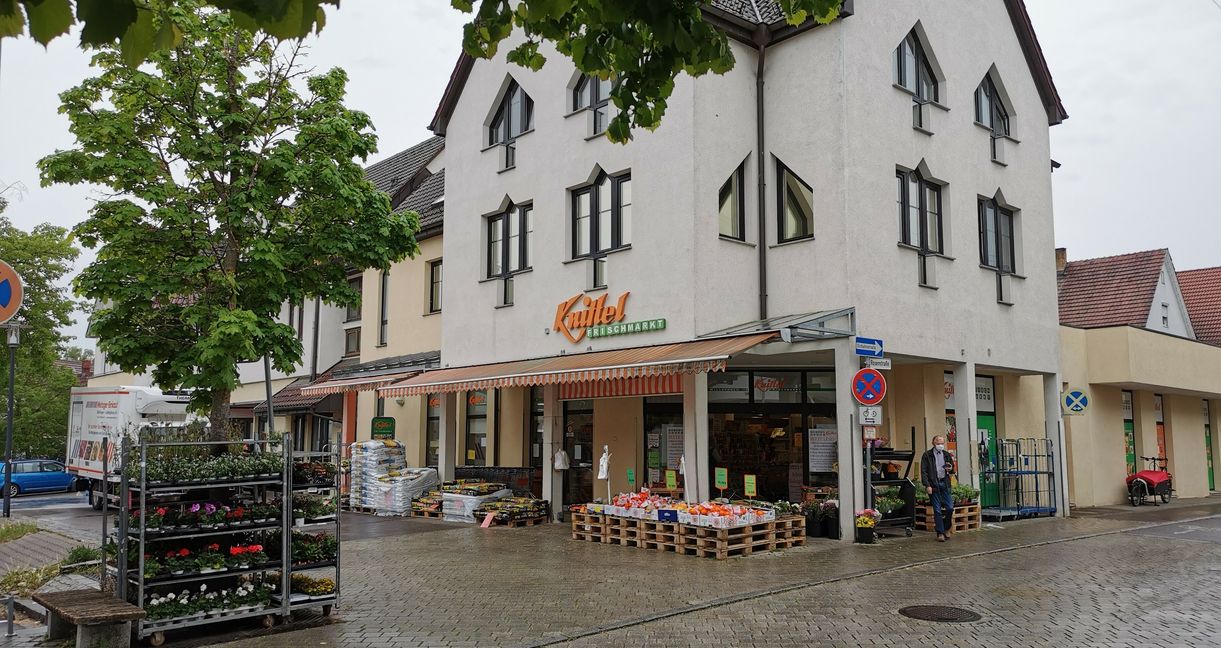 Den Frischemarkt Knittel gibt es seit 1935. Jetzt droht möglicherweise die Konkurrenz durch einen Discounter. Bild: Dirk Hamann