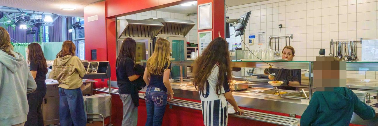 Schüler müssen in der Mittagspause etwas Ordentliches zu Essen bekommen. Unser Foto zeigt die Mensa am Sindelfinger Stiftsgymnasium.