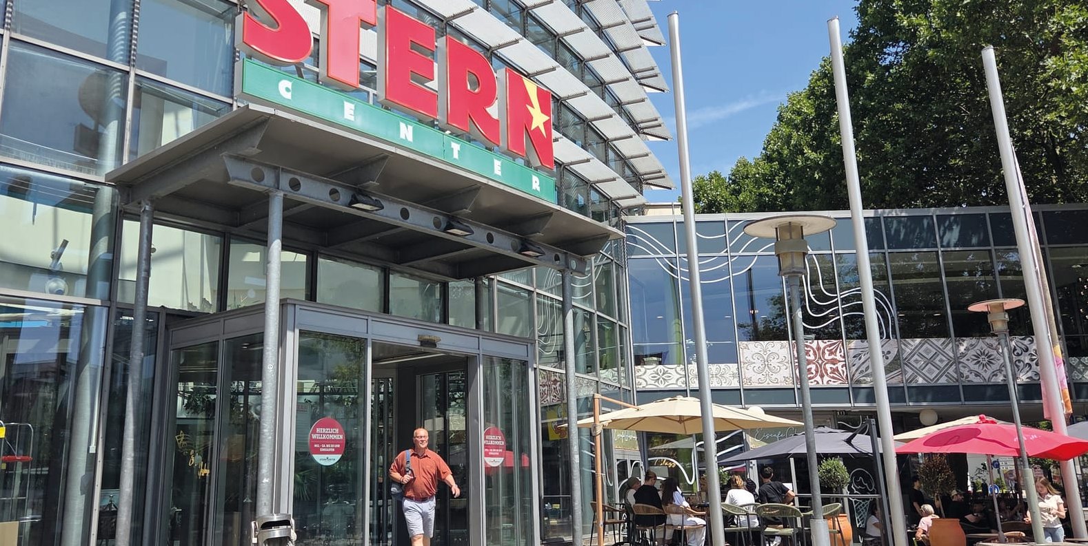 Die Bibliothek und Galerie sollen von 2027 bis 2030 im Stern Center eine Heimat finden.