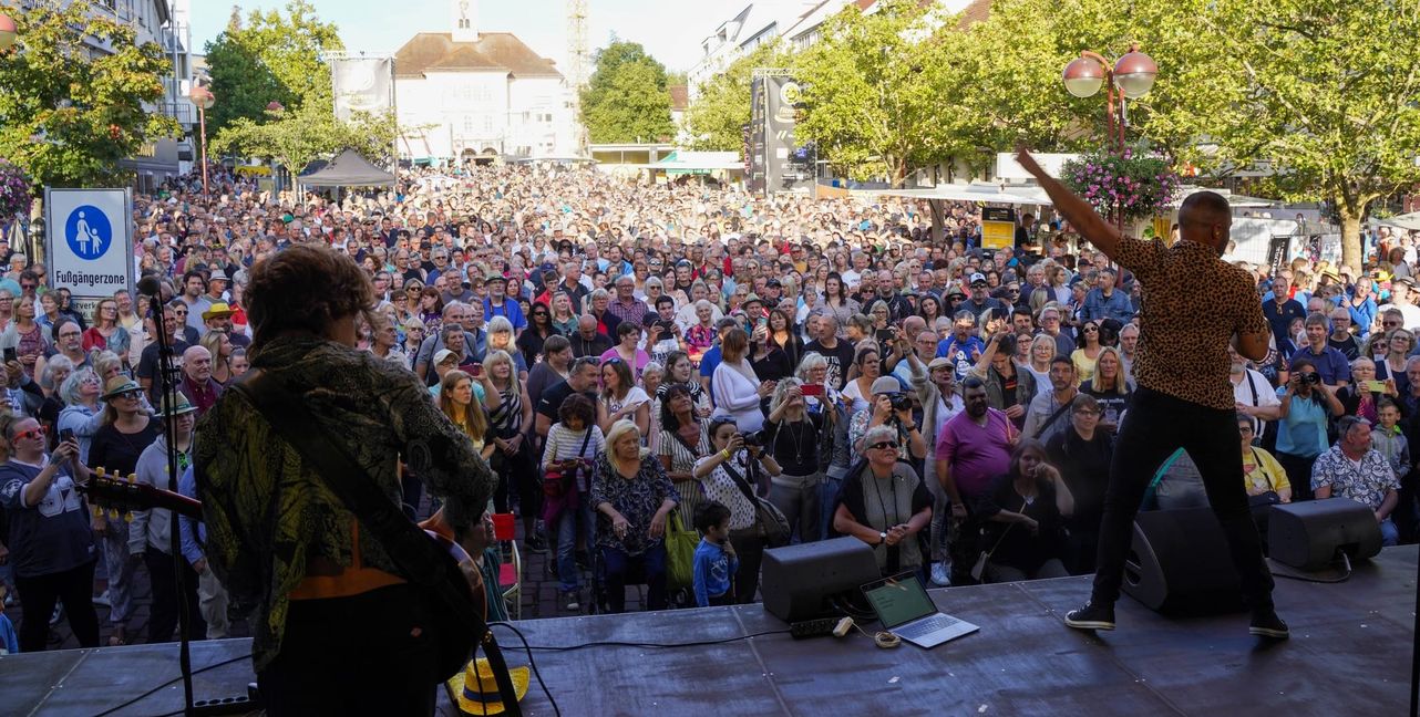 Rappelvoller Sindelfingen Marktplatz bei Sifi rockt