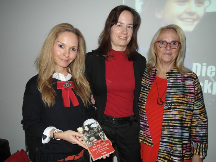 (von links): Beate Gallus, Dorothee Hermanni, Jutta Fleck. Bild: Staber