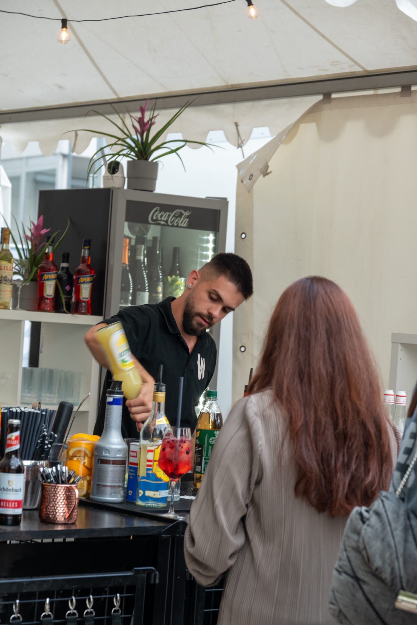 Cocktailgenuss gehört zum Fest dazu.