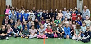 So viele Kinder wie nie zuvor waren in diesen Osterferien bei der Aidlinger Kinderuni dabei. Bild: Siegmund Zweigart