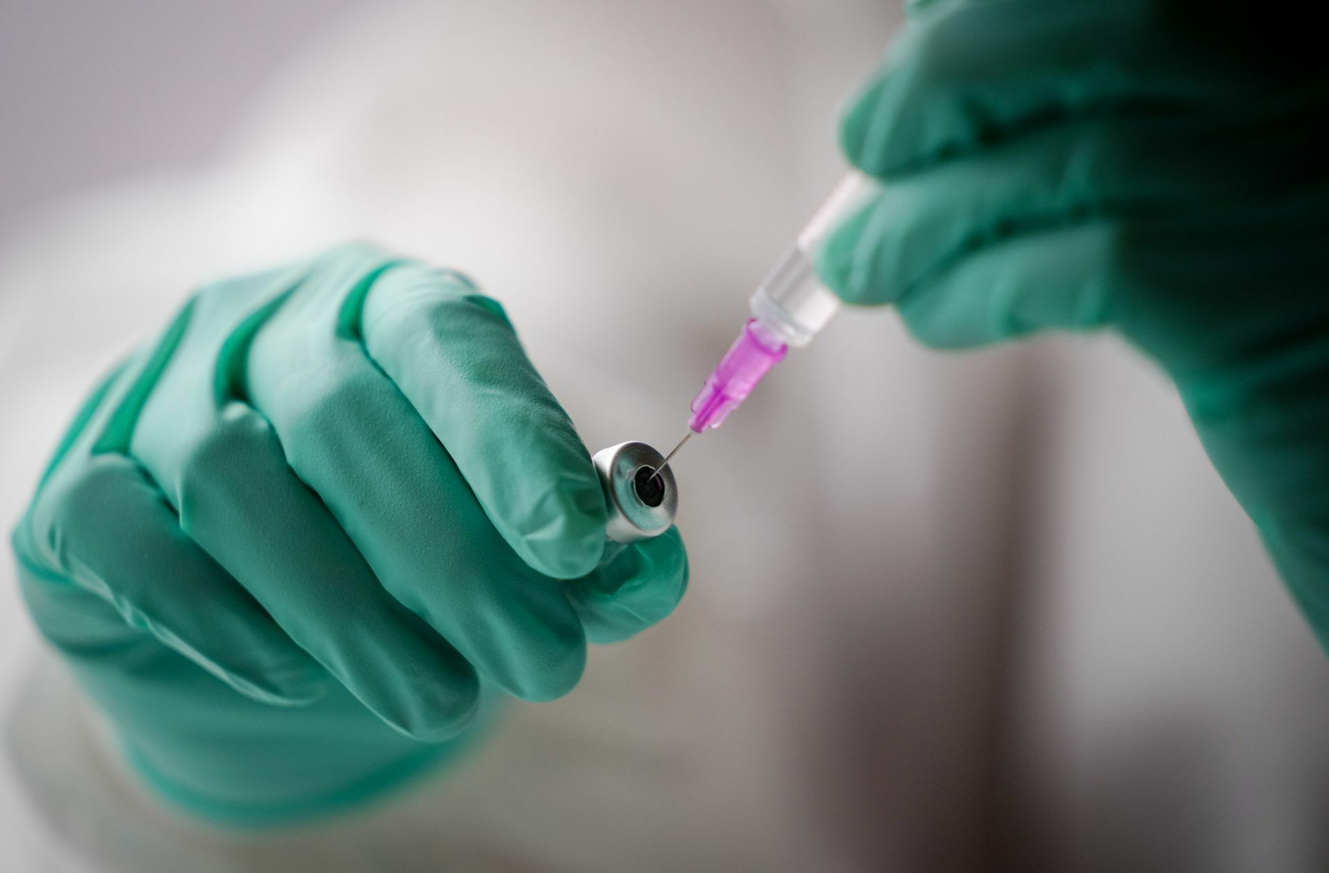 Nach Aussagen von Ärzten ist  der Herbst der beste Zeitpunkt für die Impfung gegen das Coronavirus.