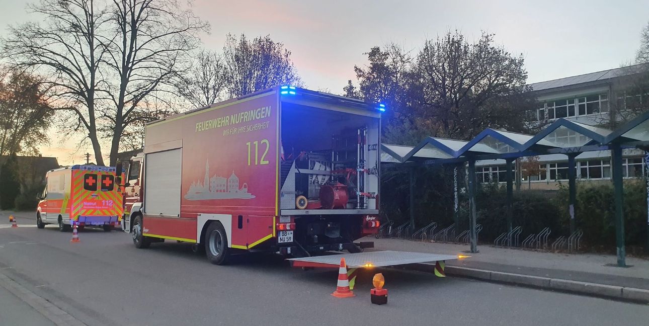 Die Rauchentwicklung entstand laut Polizei im Heizraum in der Nähe der Hackschnitzelheizung.