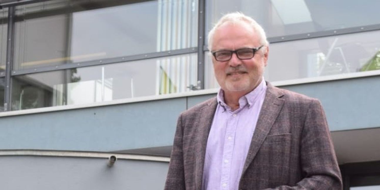 Dr. Karl Peter Hoffmann.