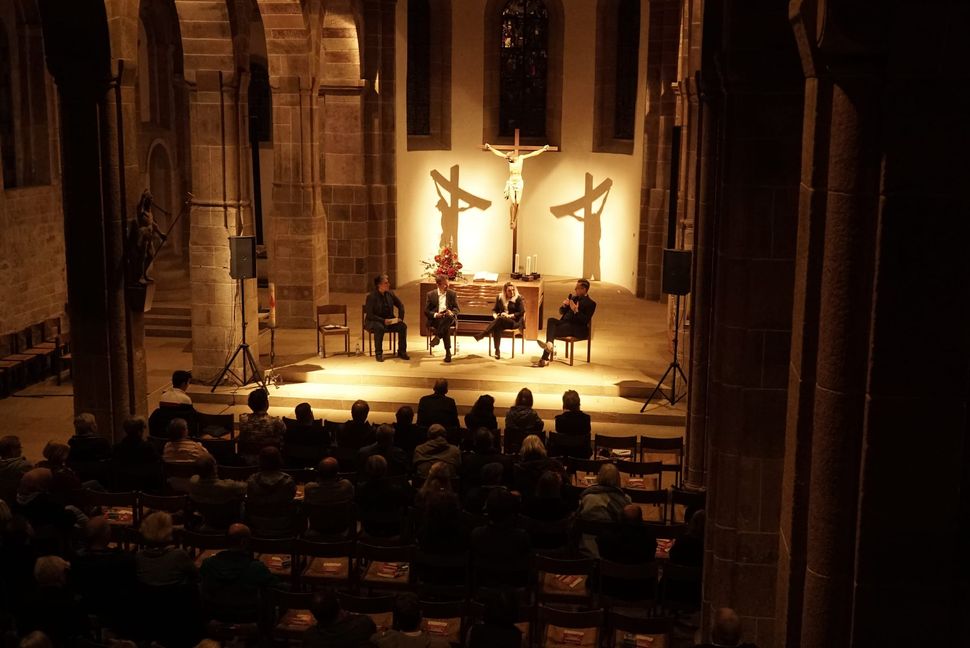 Über die Gefahren für die Demokratie diskutierte man am Vorabend zum Tag der Deutschen Einheit in der Martinskirche.
