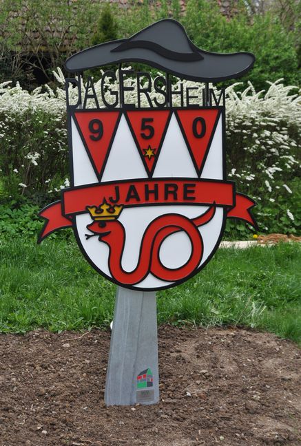 Das offizielle Jubiläums-Logo von Dagersheim samt „Schlapphüadle“.