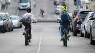 Die Zahl der Unfälle auf dem Schulweg ist gestiegen. (Archiv)