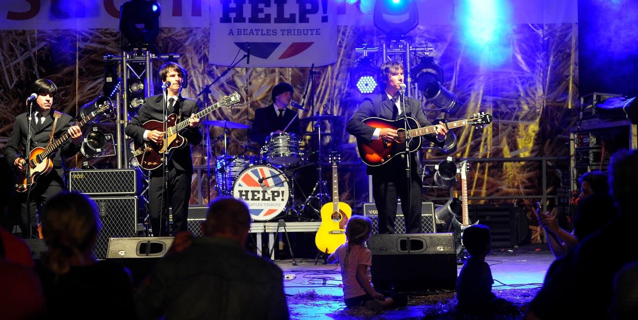 Fast könnten es Paul McCartney, George Harrison, Ringo Starr und John Lennon sein. Die Band „Help“ spielt am Mittwoch in Sindelfingen.