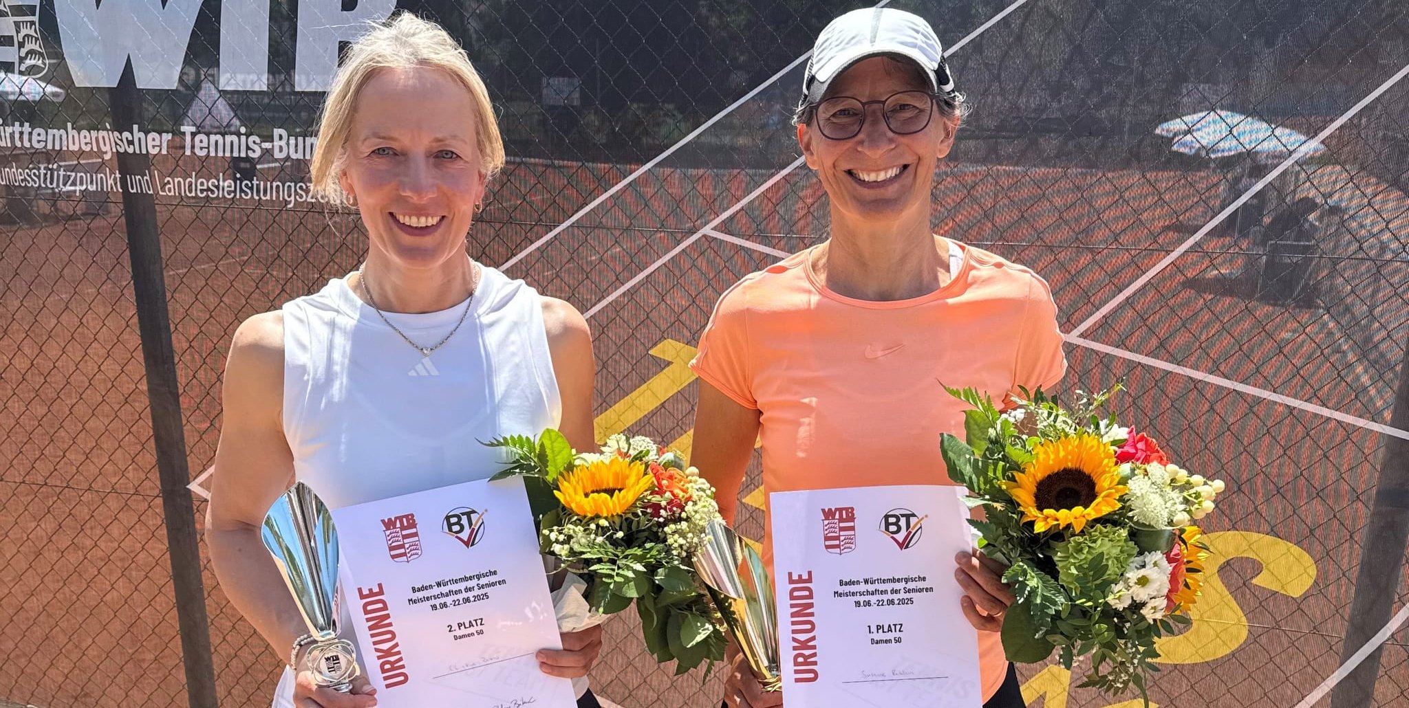 Platz 1 und 2 Damen 50  Susanne Rehborn (VfL Sindelfingen, rechts) und Christina Zezios (SV Leonberg/Eltingen).Bild: z