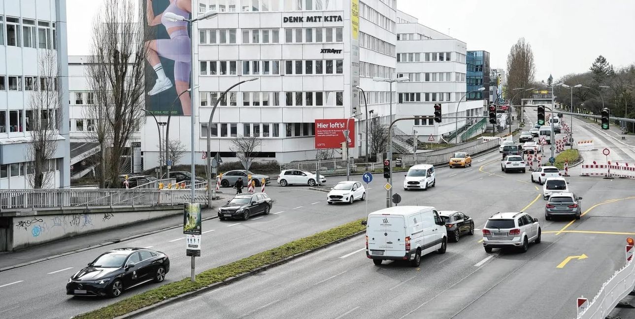 Der Kreuzungsbereich Mahdental-/Schwert-/Wilhelm-Haspel-Straße in Sindelfingen.