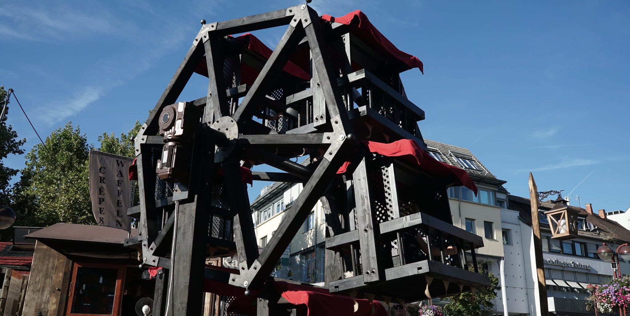Neu war in diesem Jahr das Holzriesenrad für Kinder.