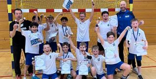 Sechs Siege in sechs Spielen: Die E-Junioren dürfen zurecht feiern.