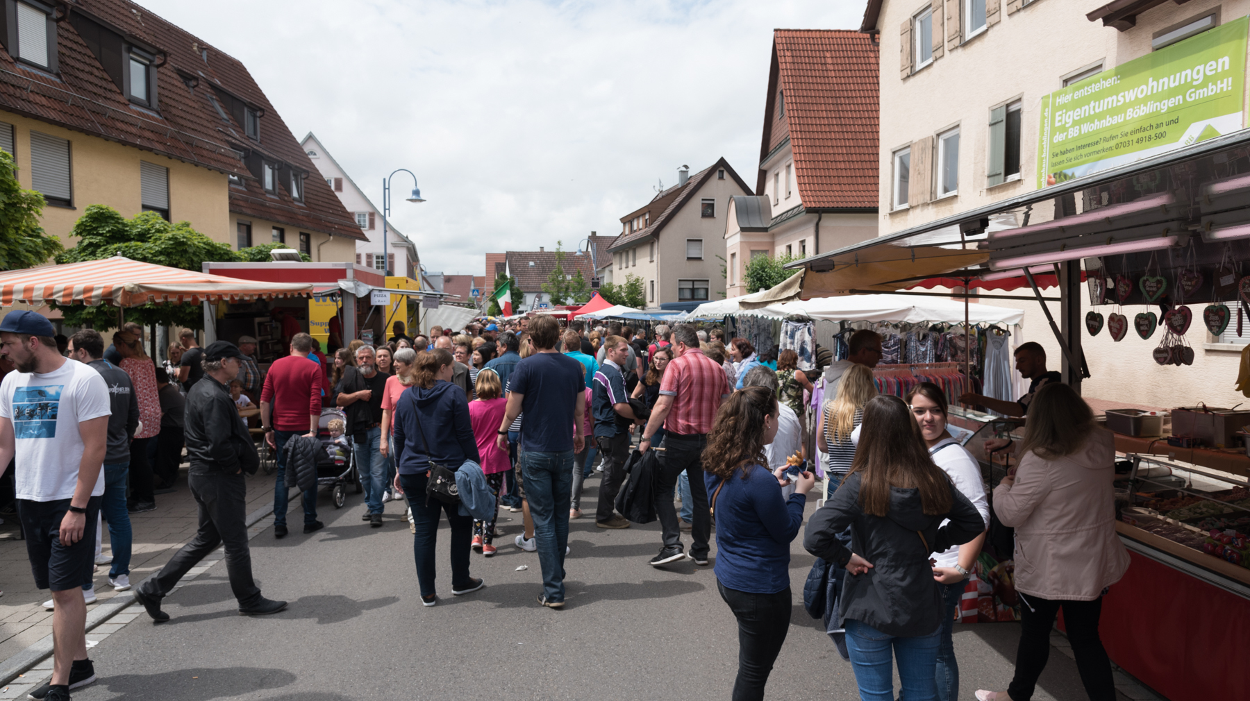 Höhepunkt der Ehninger Pfingsttage  ist auch in diesem Jahr der große Pfingstmarkt am Montag in den Straßen der Ortsmitte.    Bild: Nüßle