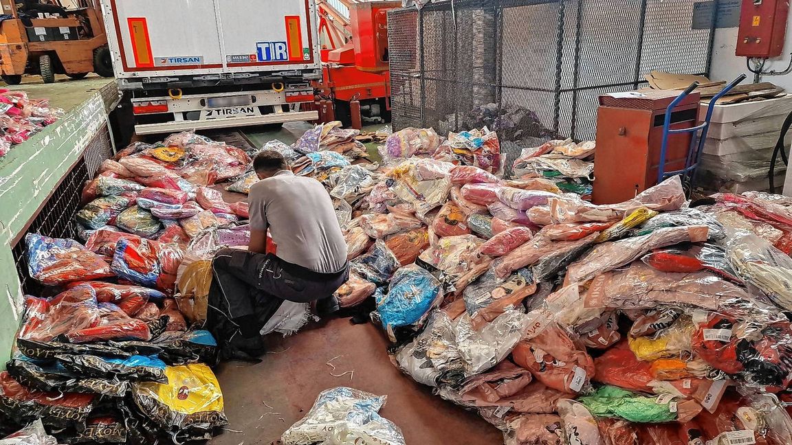 Vor der Fußball-EM und anderen großen Sportereignissen hat die EU vor Markenpiraterie und illegalem Streaming gewarnt.