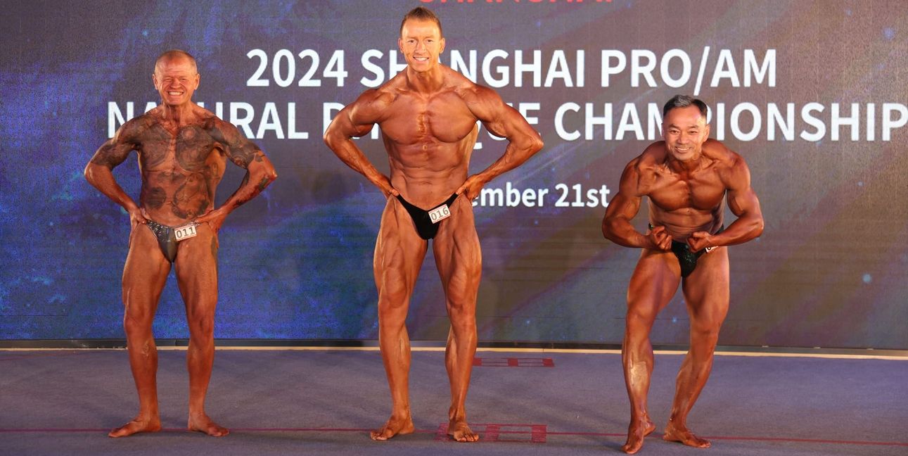 Starke Männer in Shanghai. In der Mitte der Sindelfinger.Bild: z