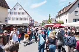 Buntes Markttreiben