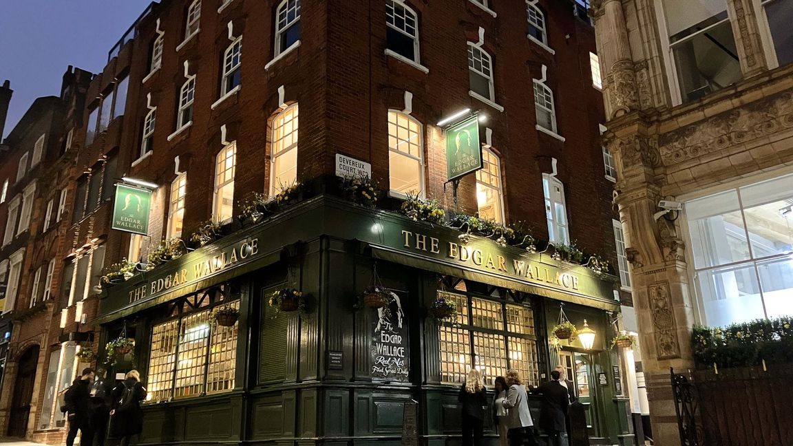 Im Edgar Wallace Pub bleiben die Touristenströme seit der Pandemie aus.