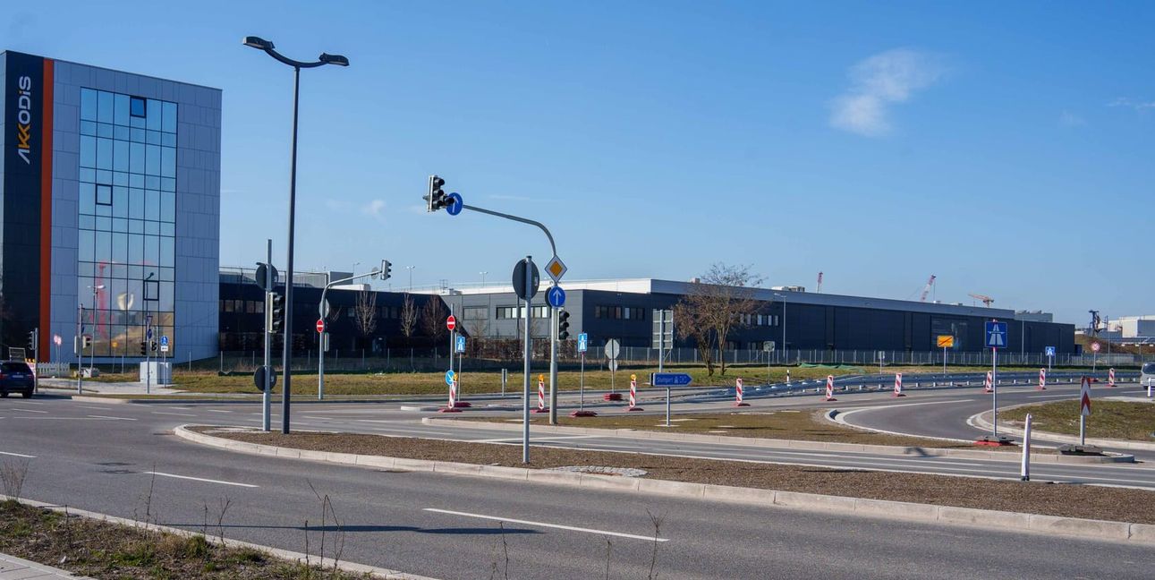 Die südliche Anschlussstelle Böblingen/Sindelfingen, die an der Flugfeld-Allee anschließt, ist seit vergangenem Mai in Betrieb. Zuvor dockte sie an der Wolfgang-Brumme-Allee an.