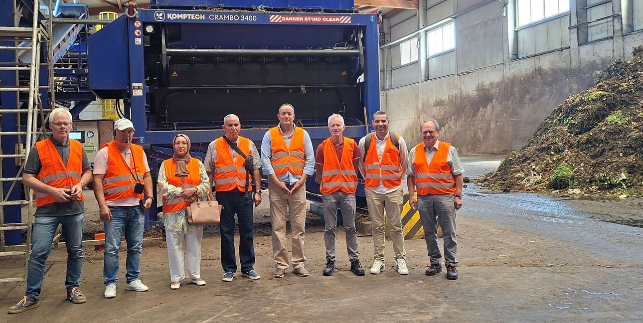 Die tunesische Delegation aus E Guettar zu Besuch beim Abfallwirtschaftsbetrieb des Landkreises Böblingen.