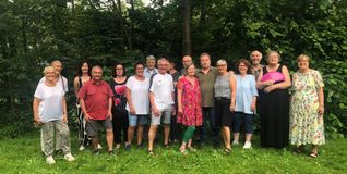 50 Jahre nach dem Abschluss hat sich die 10c der Raelschule am Klostergarten wieder getroffen. Bild: Bühl