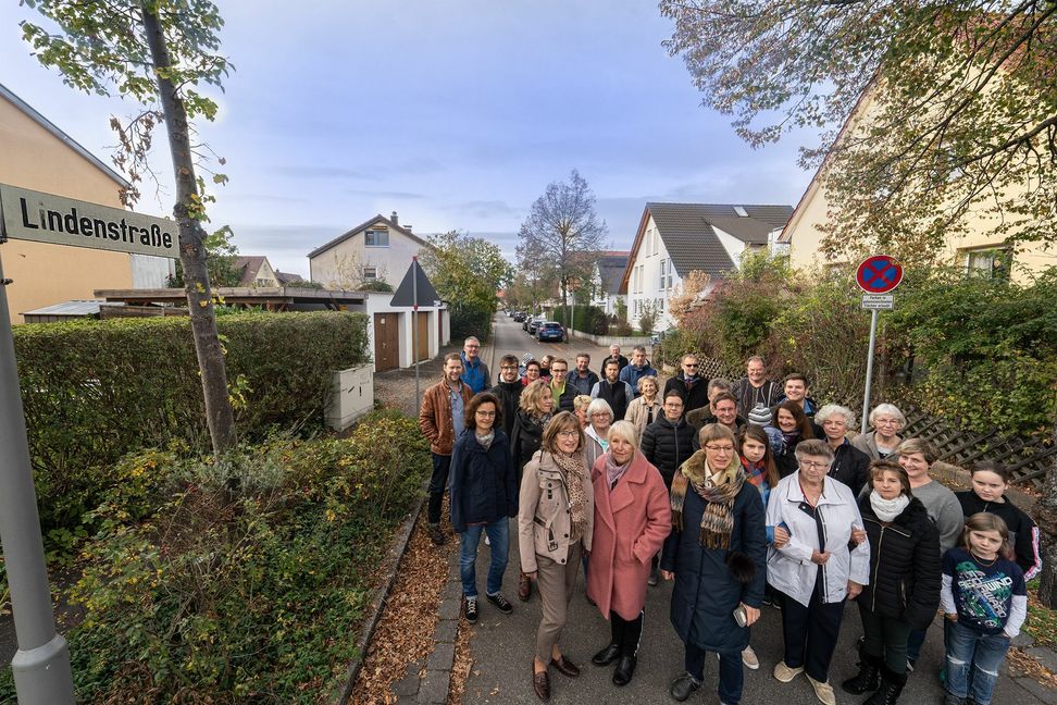 Die Anwohner der Lindenstraße in Renningen wehren sich gegen einen geplanten Neubau in ihrer Straße.      Bild: Richter