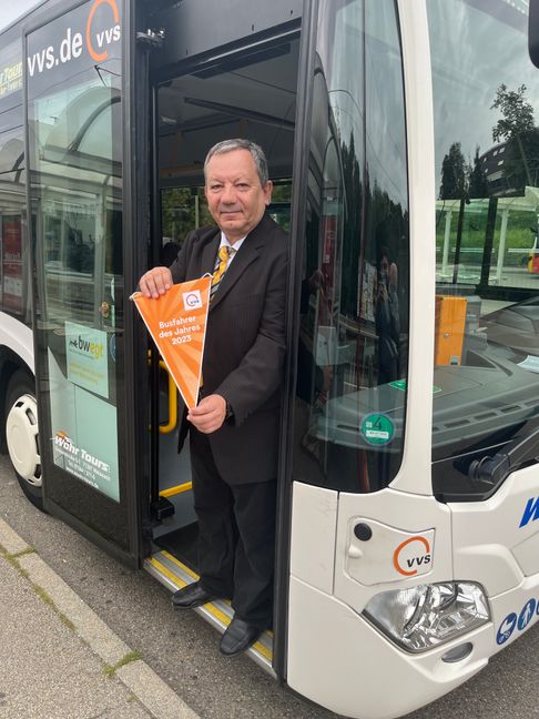 Christoforus Solakis ist der Busfahrer des Jahres im Kreis Böblingen. Bild: z