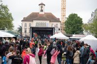 Bummeln in der Sindelfinger Innenstadt am verkaufsoffenen Sonntag.