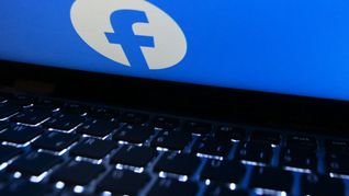 Mit der Freunde-finden-Funktion können registrierte Facebook-Nutzer die auf ihren Endgeräten verfügbaren Kontaktdaten auf einen Server hochladen.