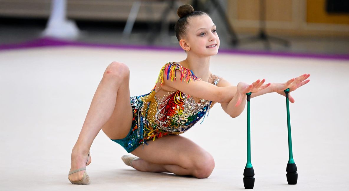 Nicole Dinkel mit Keulen.