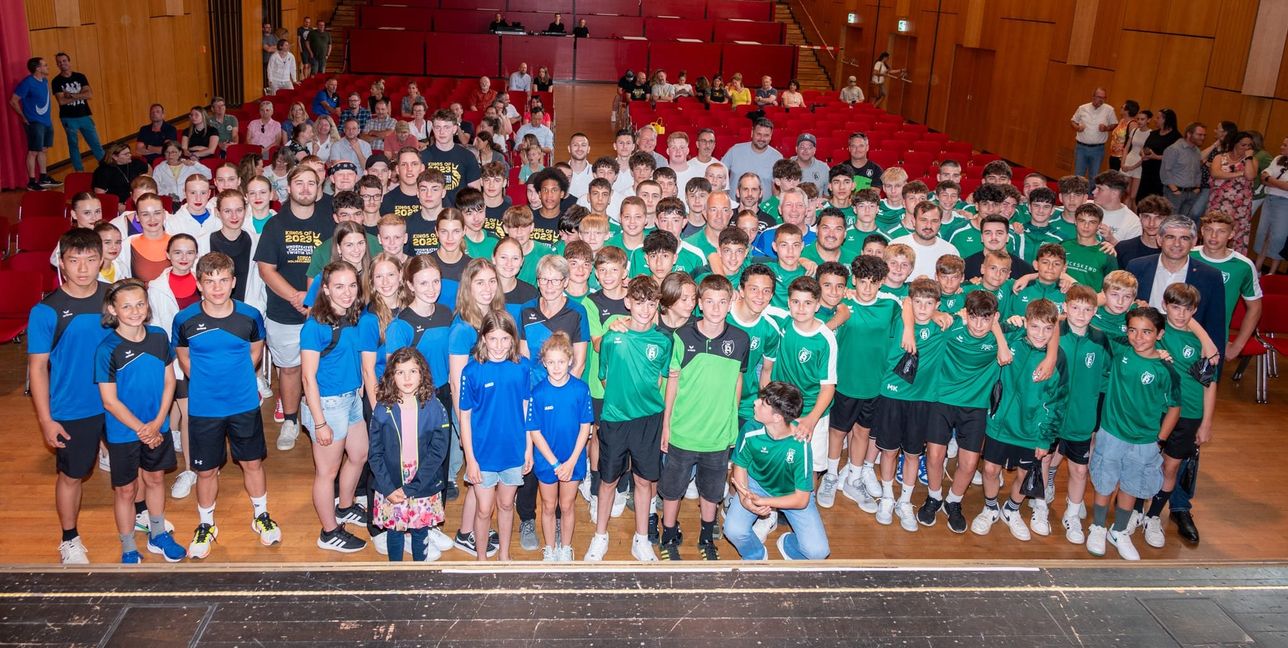 Volles Haus bei der Sportlehrung in der Holzgerlinger Stadthalle.