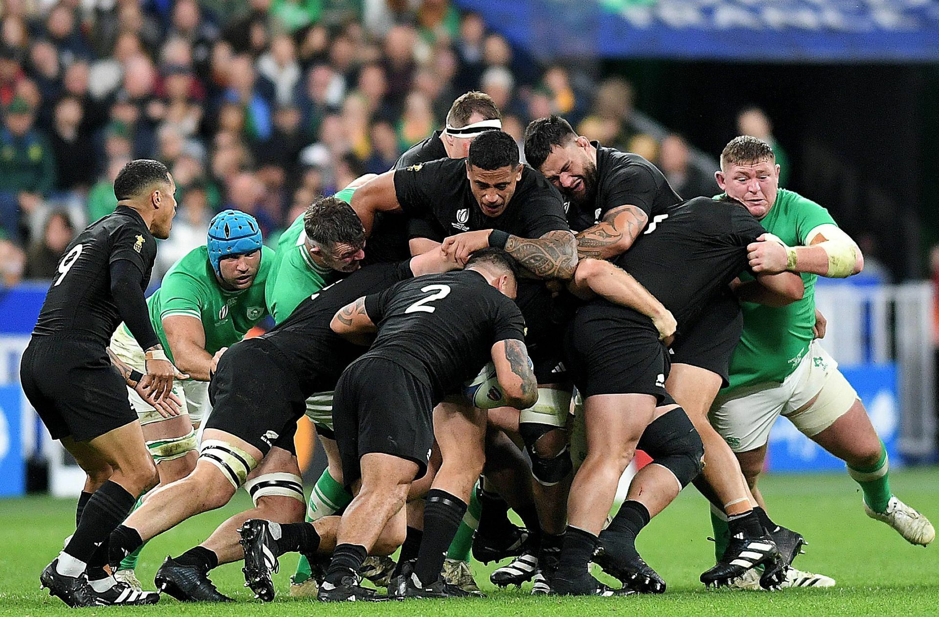 Bei der Rugby-WM hat das Team aus Neuseeland die Iren im Viertelfinale niedergerungen.