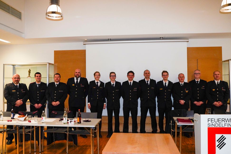 Andreas Leutwein wurde aus dem aktiven Dienst entlassen und wechselte in die Altersabteilung über. Der große Ehrungsabend der Feuerwehr  findet am 11. März statt. Bild: Dettenmeyer