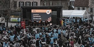 Seit 2023 gibt es das öffentliche Fastenbrechen auf dem Sindelfinger Marktplatz. Hier ein Bild aus dem Jahr 2025.