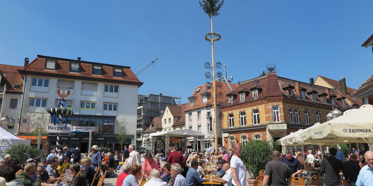 Traditionell wird auf dem Sindelfinger Wettbachplatz gefeiert.