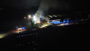 Den Brand bei Tesla hat SZ/BZ-Leser Dirk Thiele mit eine Drohne gefilmt.