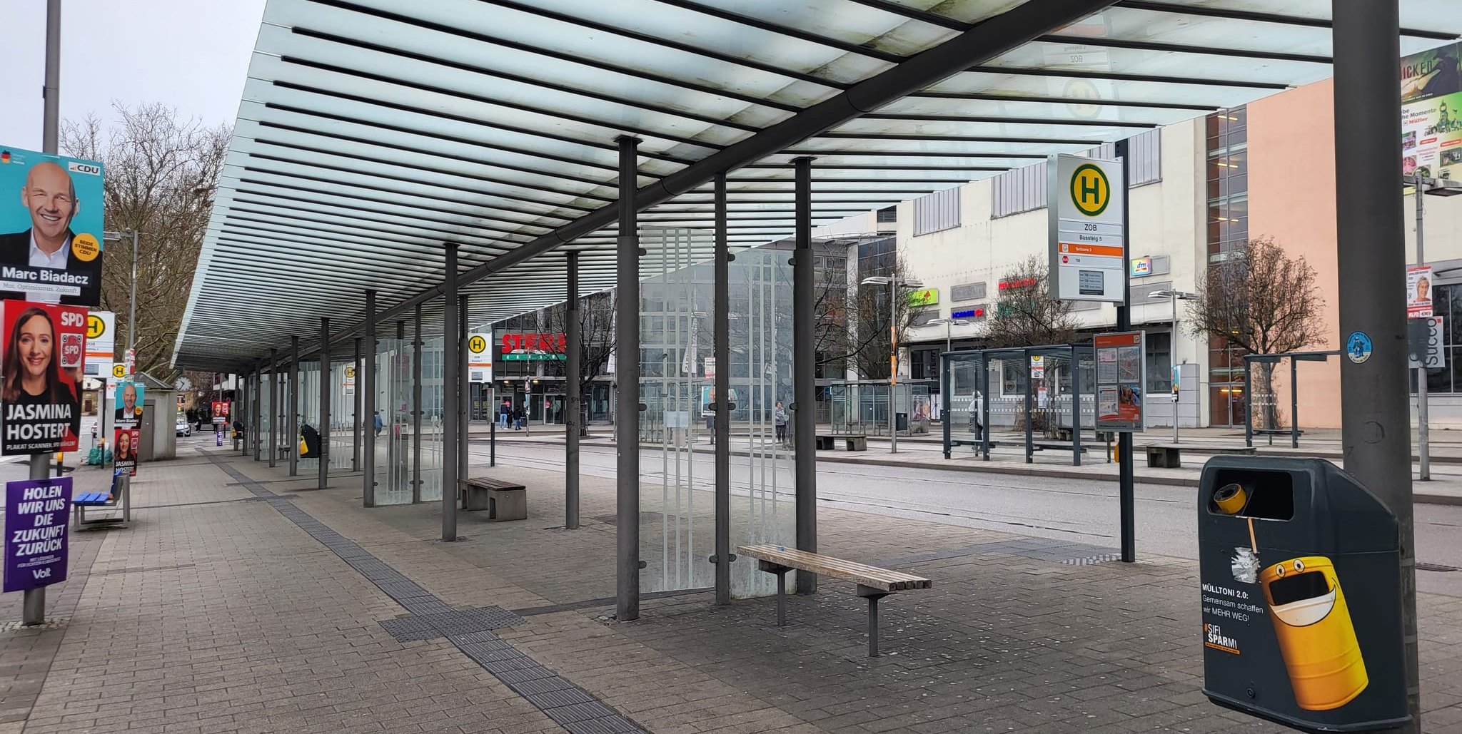 Gespentisch Leer- diese Sicht erwartete jeden der am Dienstagmorgen am ZOB in Sindelfingen war.